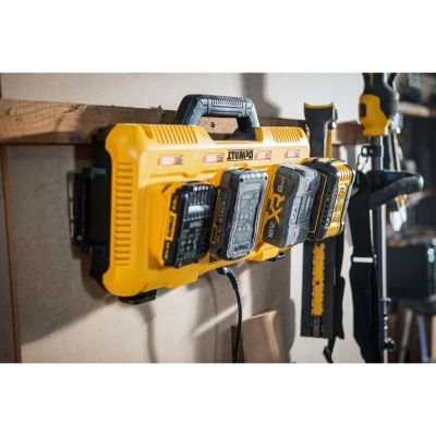 Chargeur rapide TOUGHSYSTEM 4 ports XR 12V / 18V / 54V